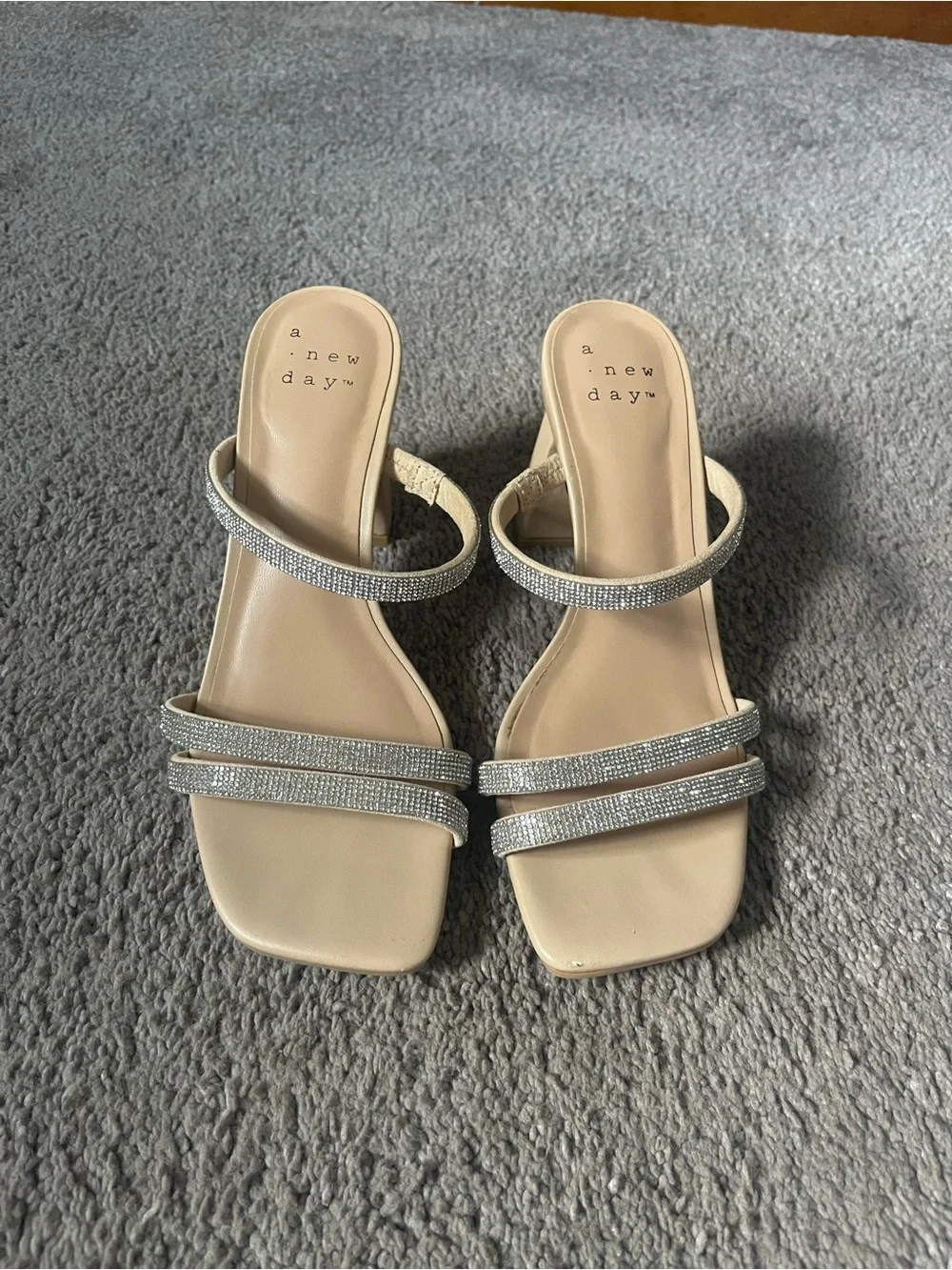 Strappy Rhinestone Block Heel Sandals - Nude